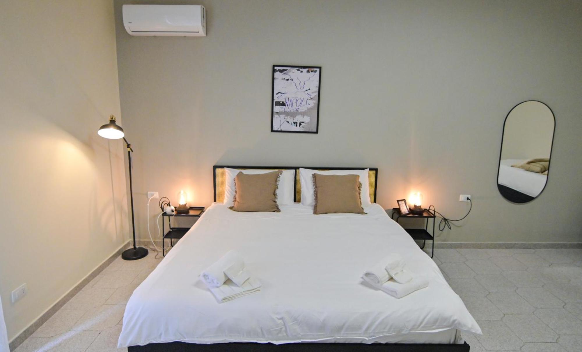 Cozy Central Residence Napoli Екстериор снимка