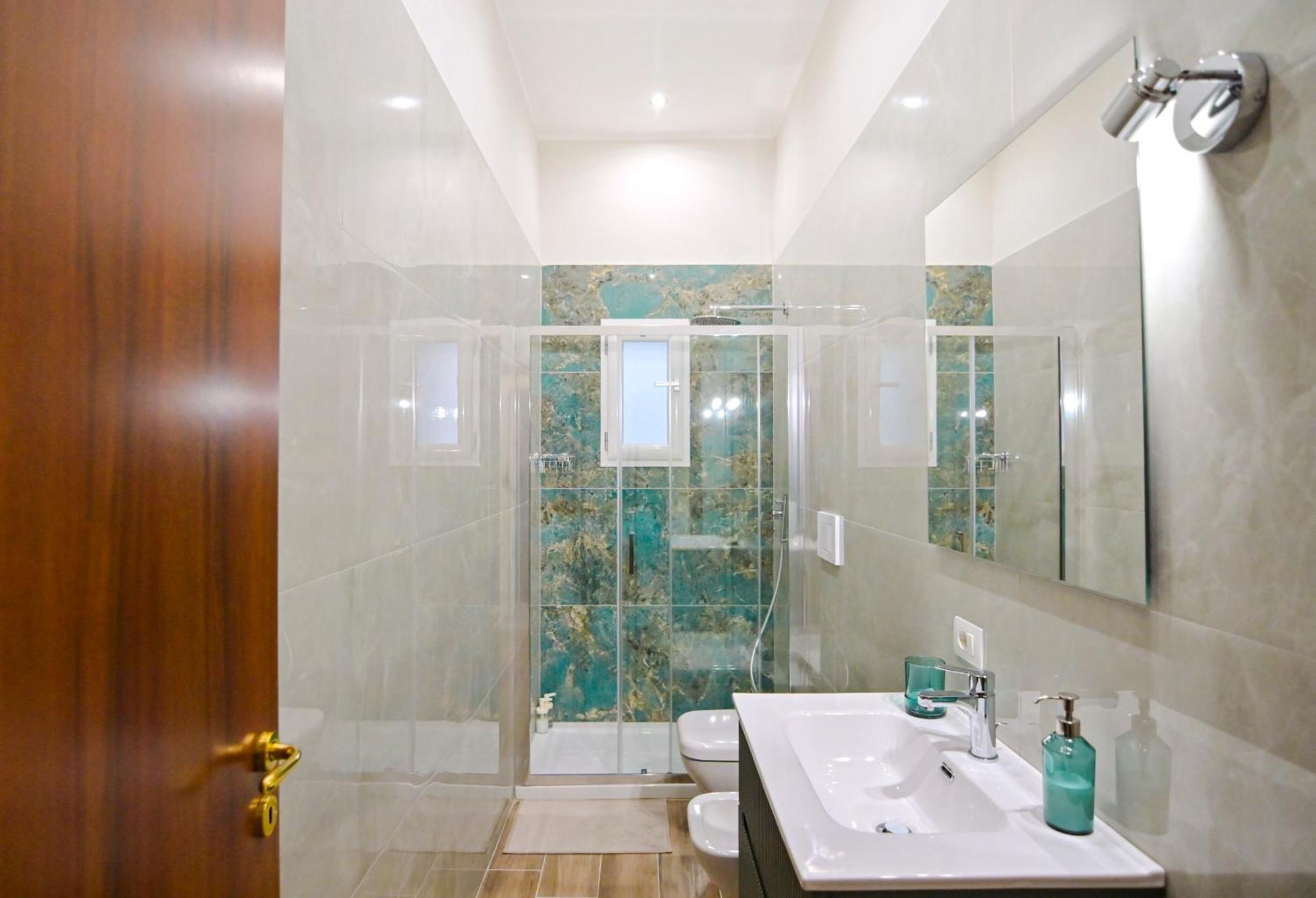 Cozy Central Residence Napoli Екстериор снимка