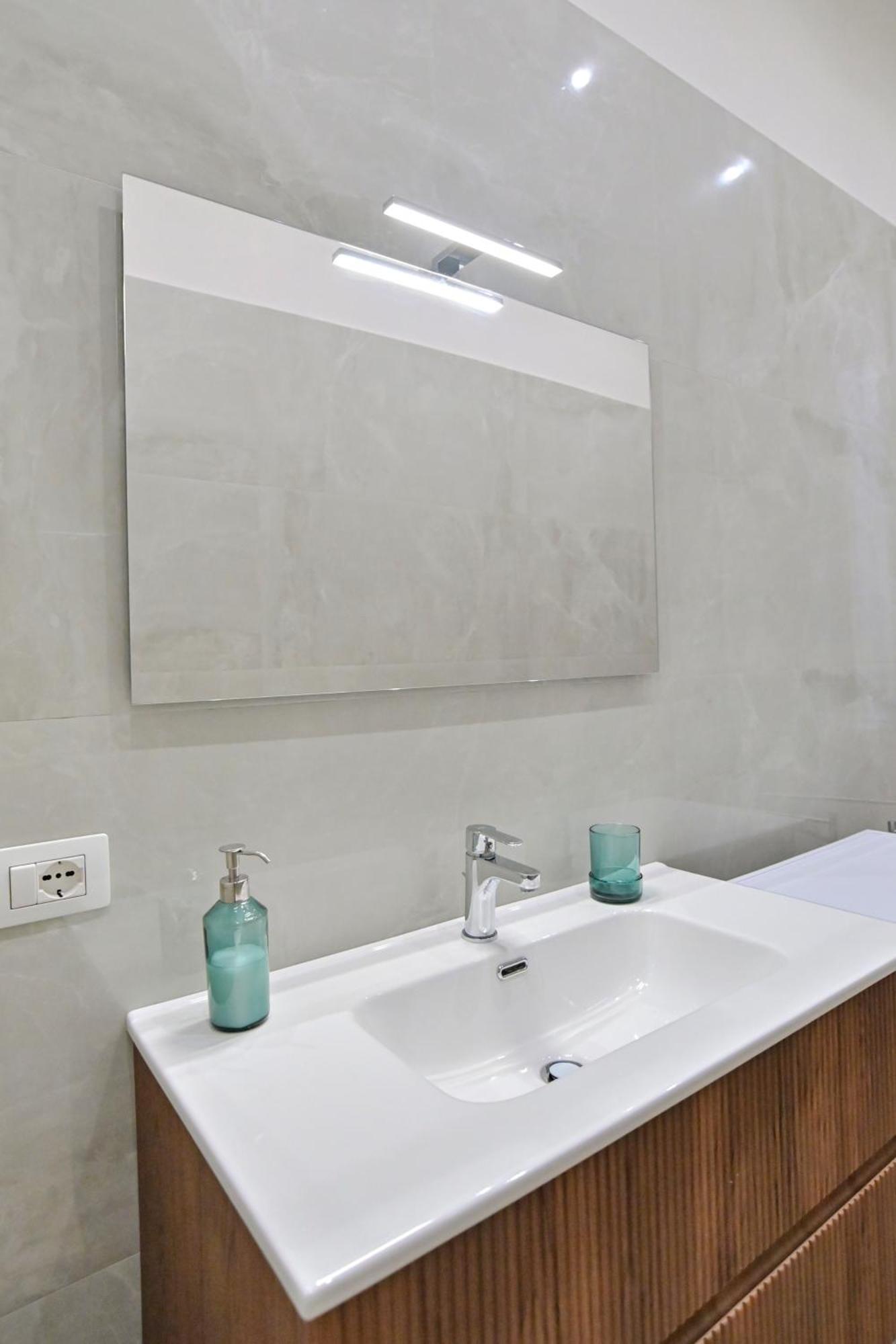 Cozy Central Residence Napoli Екстериор снимка