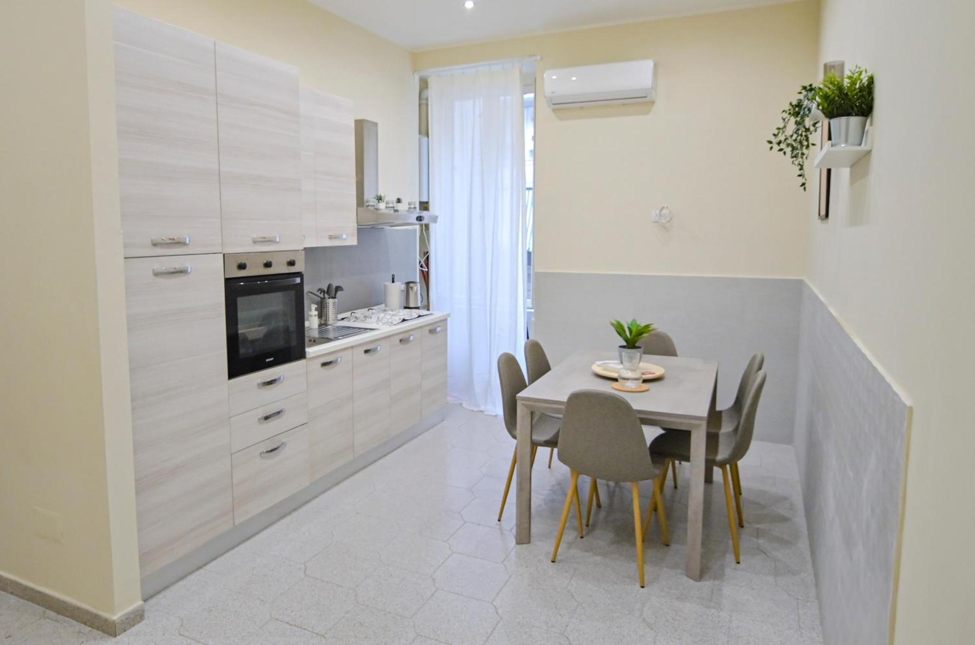 Cozy Central Residence Napoli Екстериор снимка