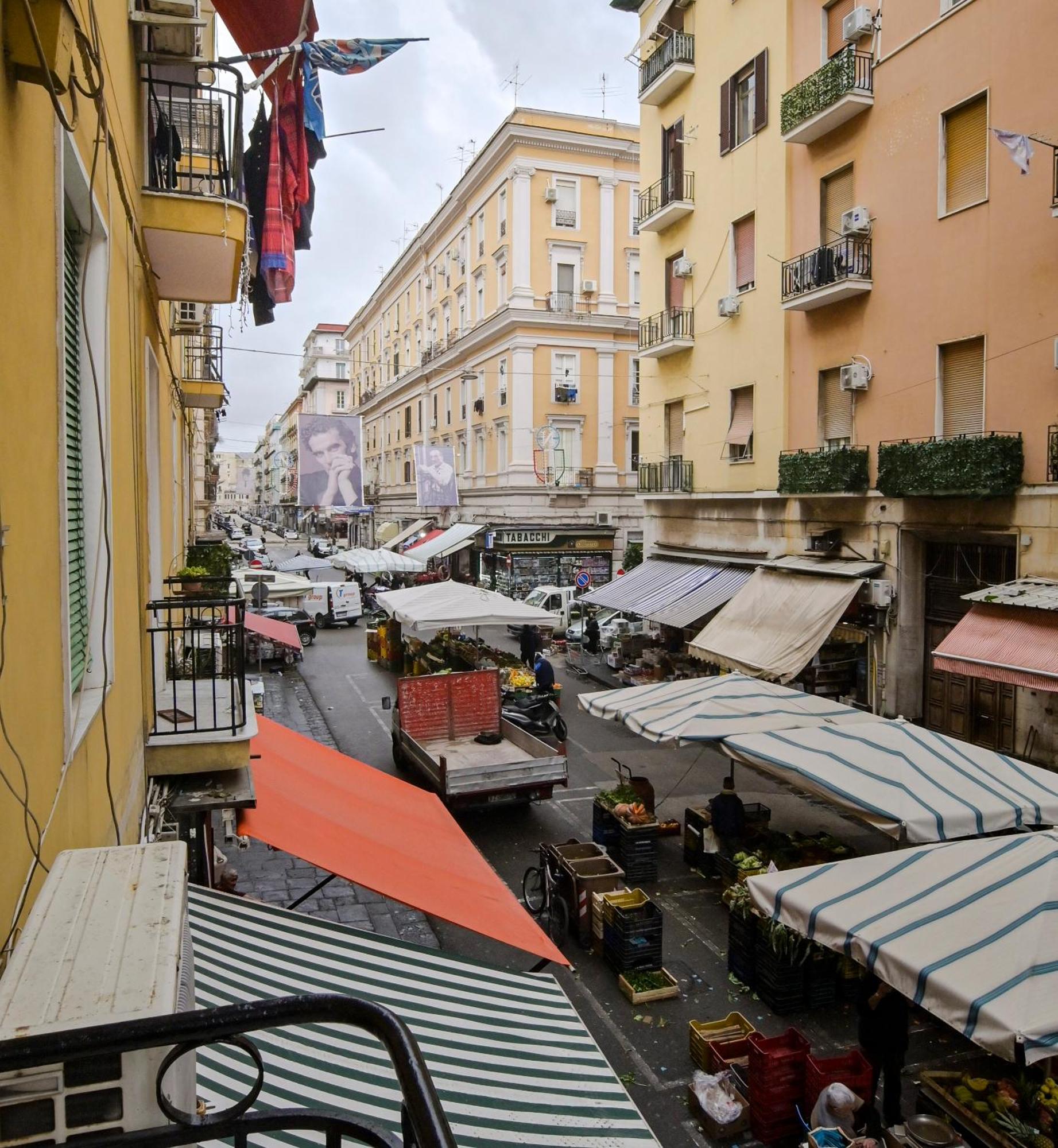 Cozy Central Residence Napoli Екстериор снимка